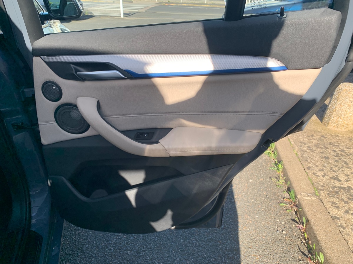 Bmw X1 192 chevaux | sDRIVE 20iA | M Sport | Caméra de recul | Harman Kardon | Attelage amovible