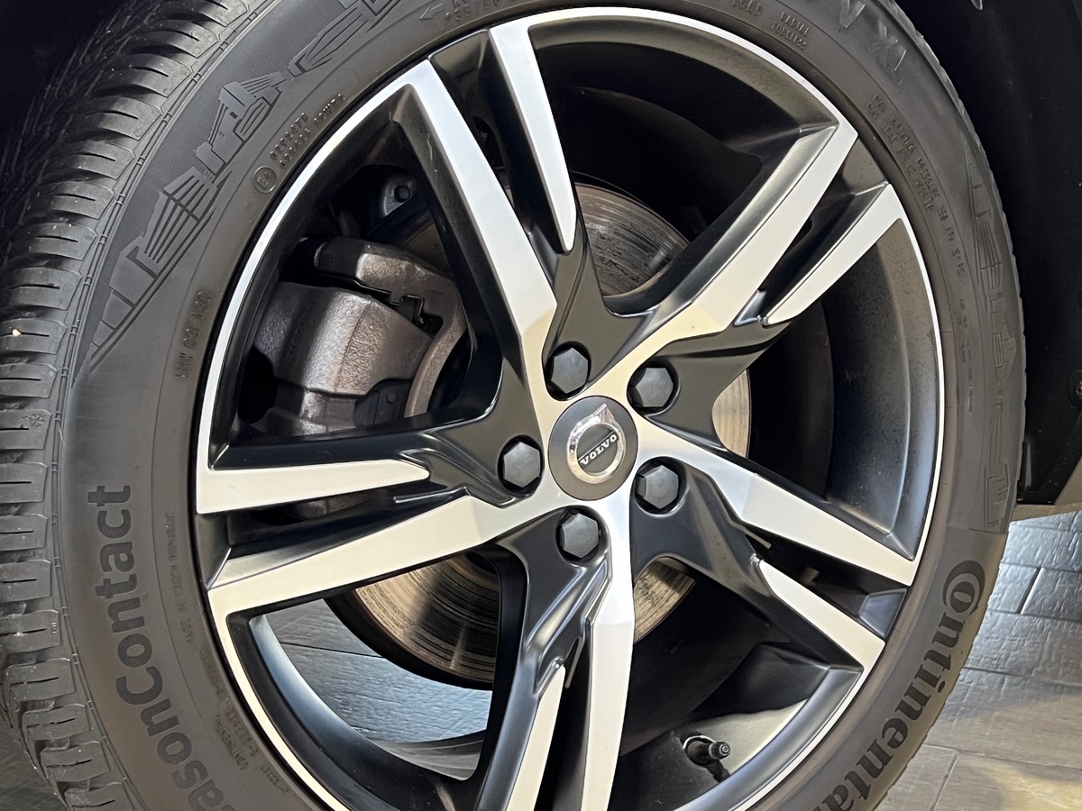 Volvo XC40 2.0 TDI 190CV AWD R DESIGN TO/ATTELAGE k