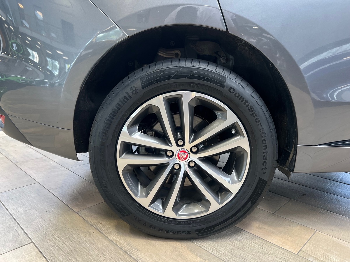 Jaguar F-Pace AWD 2.0 D 180 ch R-SPORT BVA8