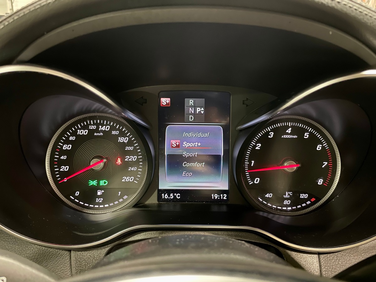 Mercedes-Benz Class GLC 300 Designo 245 4Matic BVA9 Full f