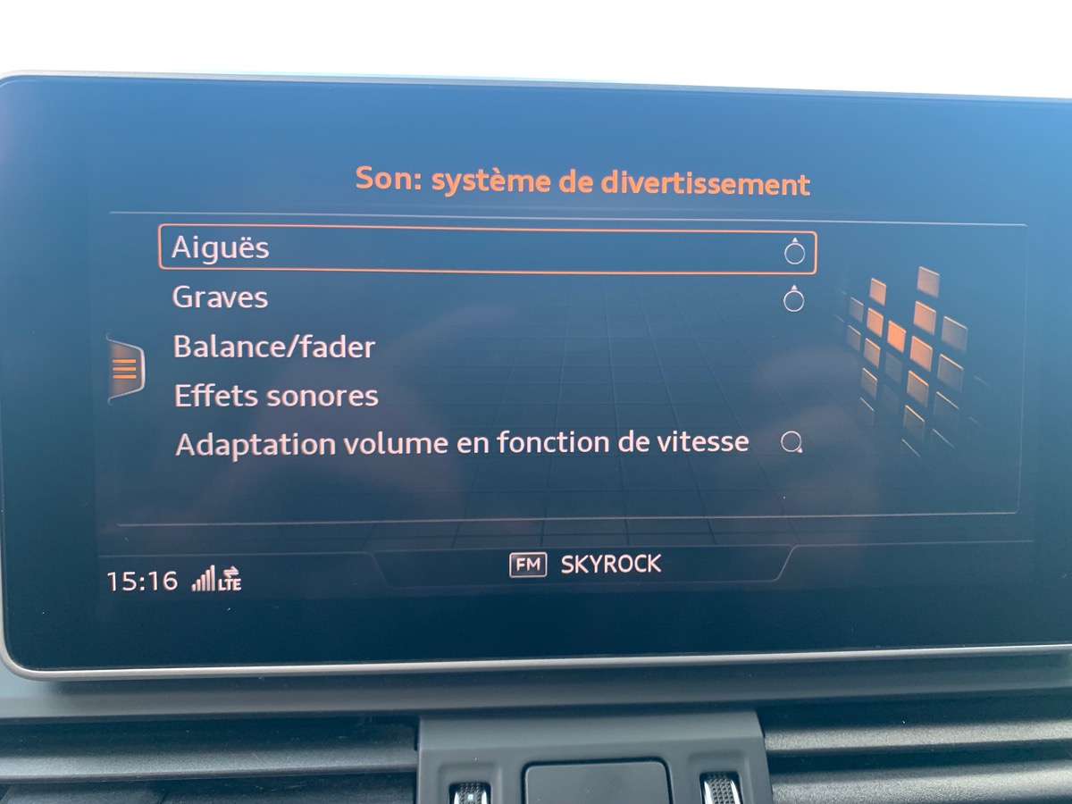 Audi Q5 190 ch | S-Line | Virtual Cockpit | Coffre assisté électriquement | Caméra de recul