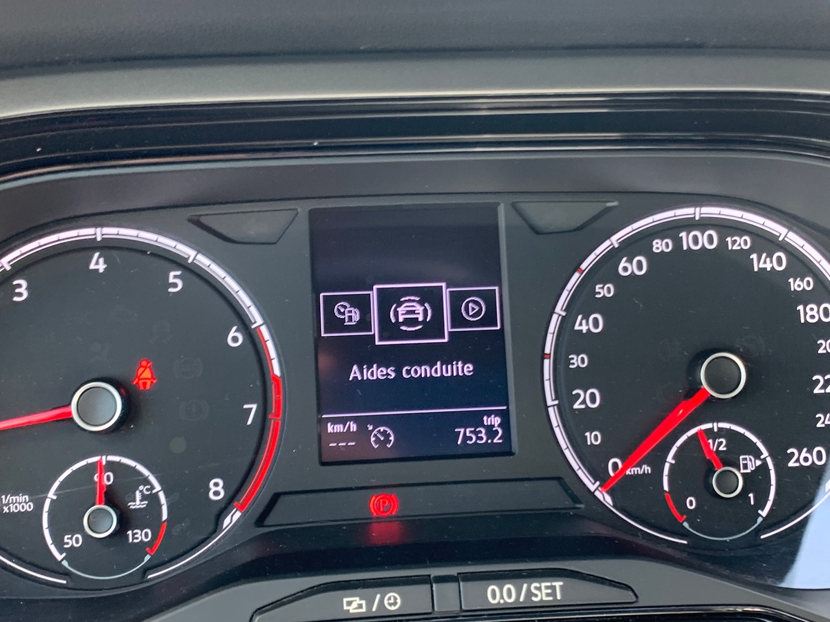 Volkswagen Polo 80 | Business | Radar avant et arrière | Apple car play | Climatisation | Régulateur