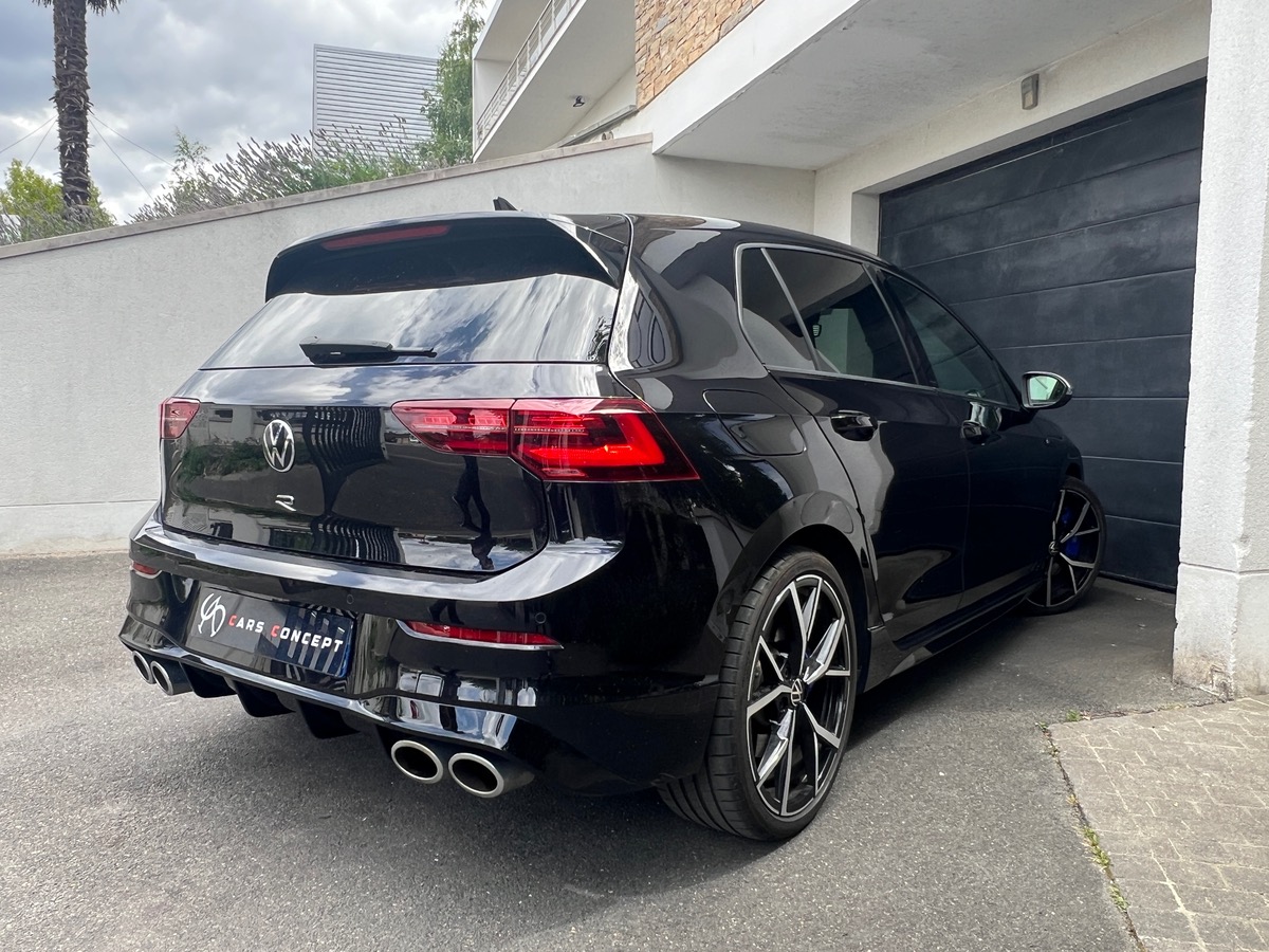 Volkswagen Golf VIII R 2.0 TSI 320 4Motion DSG7