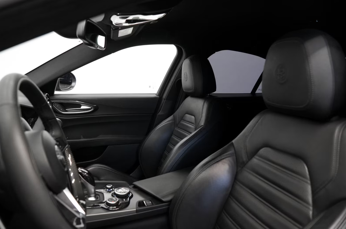 Alfa Romeo Giulia 2.0 TB 280ch Veloce Q4 AT8/Harman-Kardon