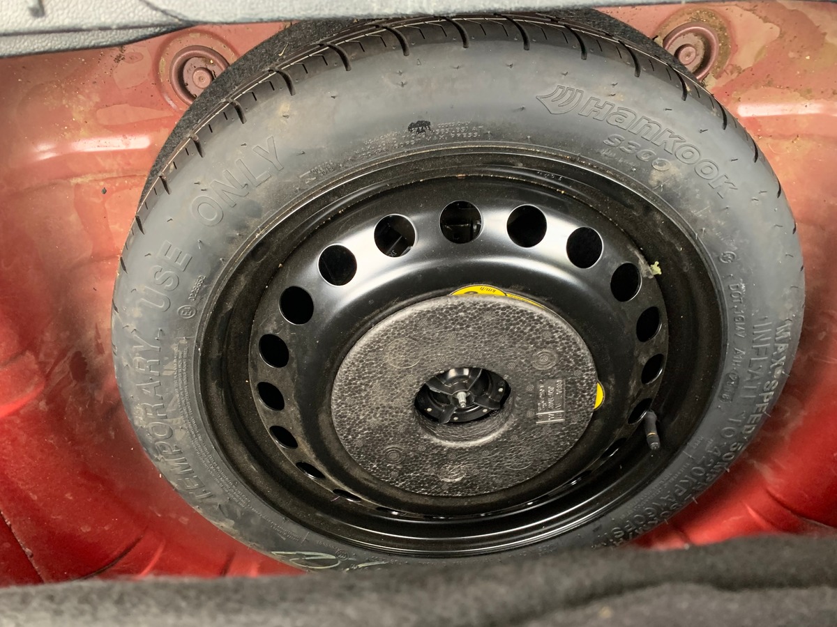 Ford FOCUS SW 120 ch | Vignale | Toit ouvrant panoramique | Apple car play Android auto | Attelage