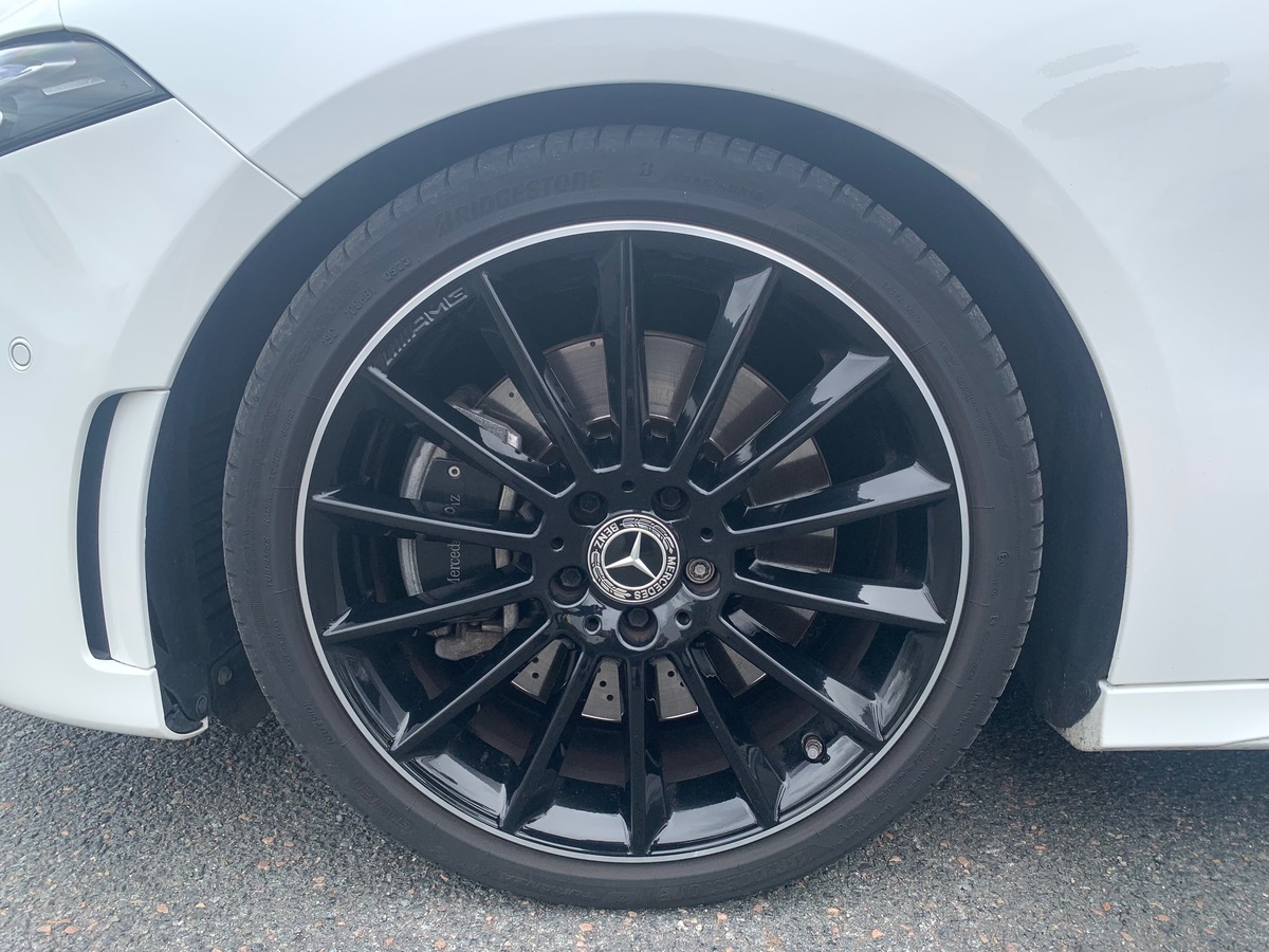 Mercedes-Benz Classe A 225 ch | AMG LINE | Toit ouvrant panoramique | Eclairage d'Ambiance | 4 MATIC