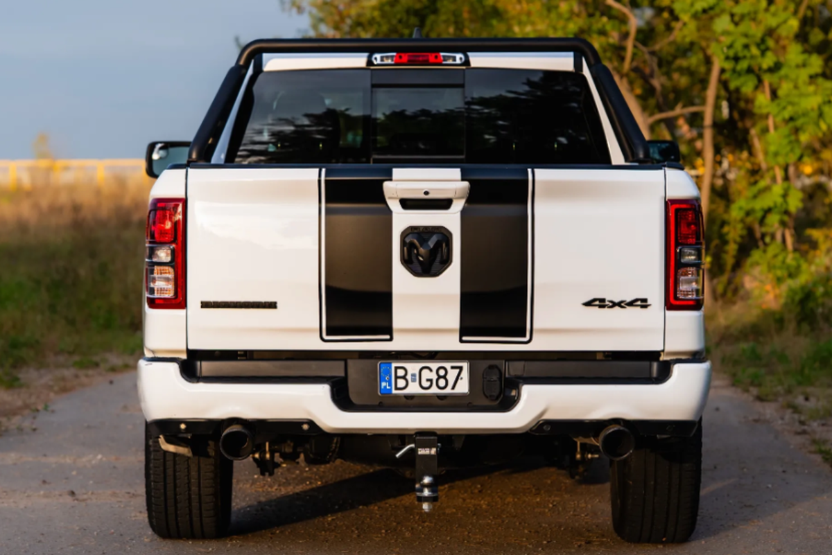 Dodge 1500 RAM SPORT