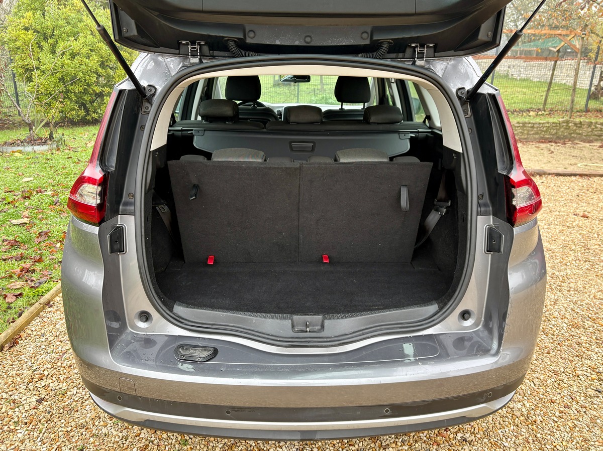 RENAULT Grand Scenic dci 110 ENERGY 7places