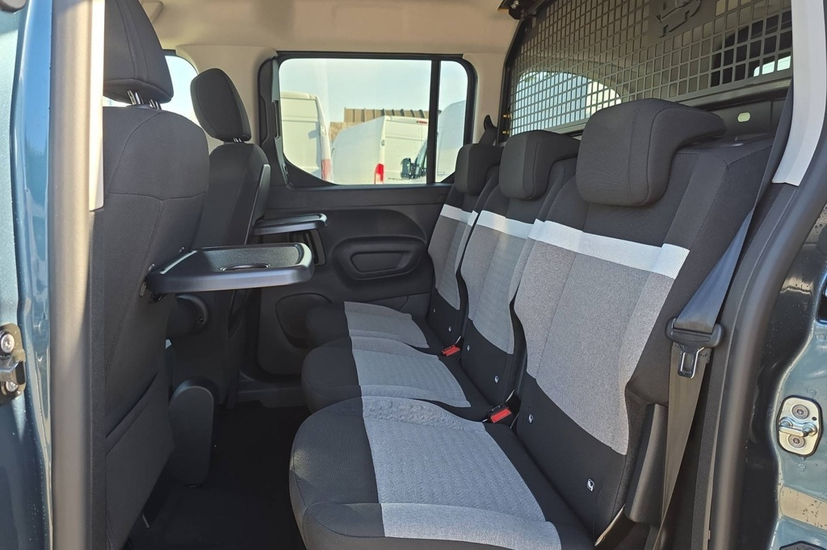 Citroën Berlingo CABINE APPROFONDIE CA M 100 S&S BVM6 | 23100 euros hors taxes | Apple car play