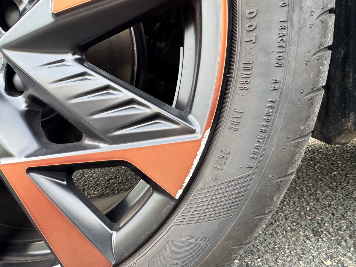 Cupra FORMENTOR E-HYBRID 204 | V | Pack Audio SENNHEISER | JA 19 Sandstorm cuivrées | Caméra Recul