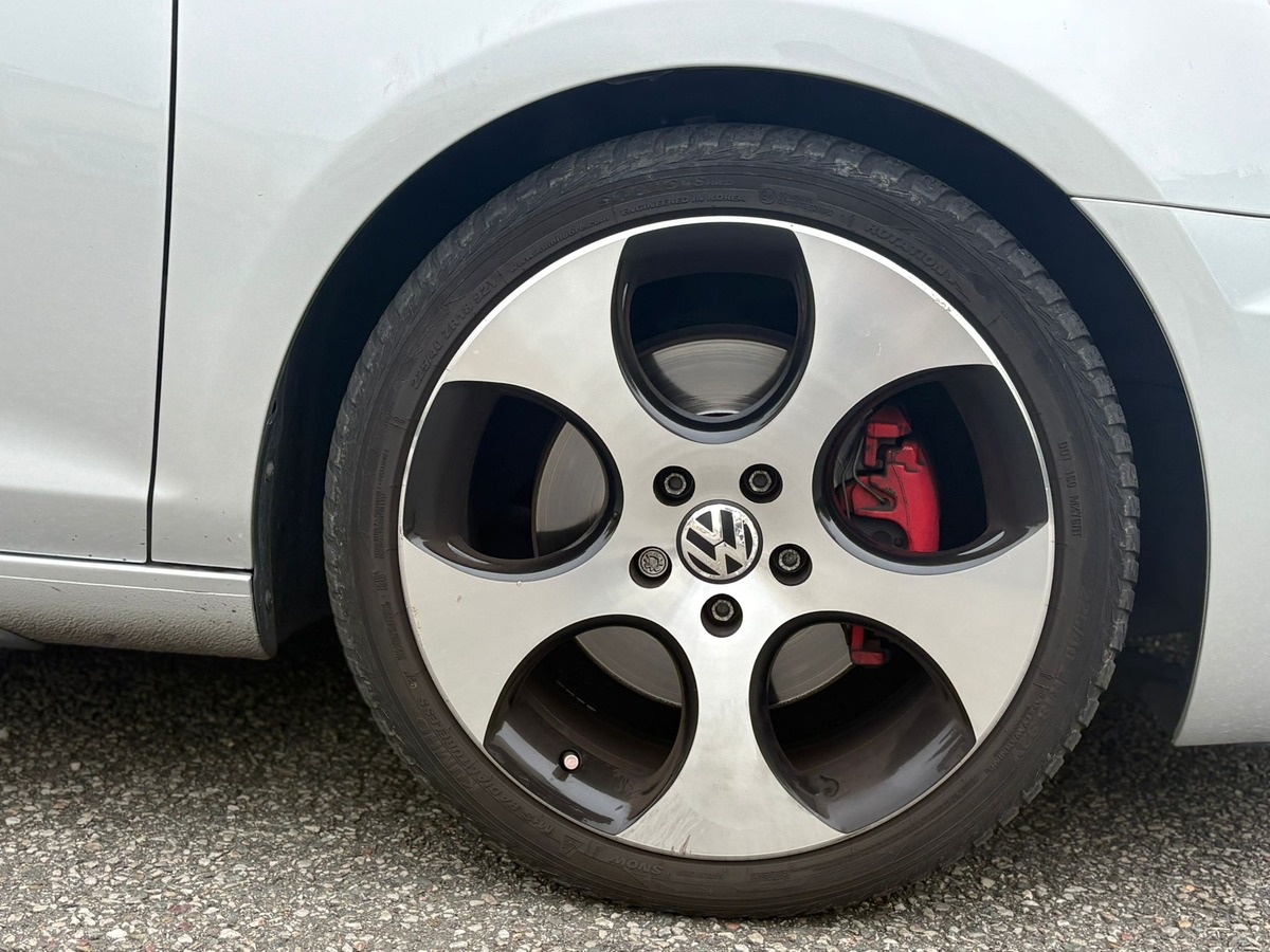 Volkswagen Golf GTI 6 phase 1 - 210 cv - DSG 7
