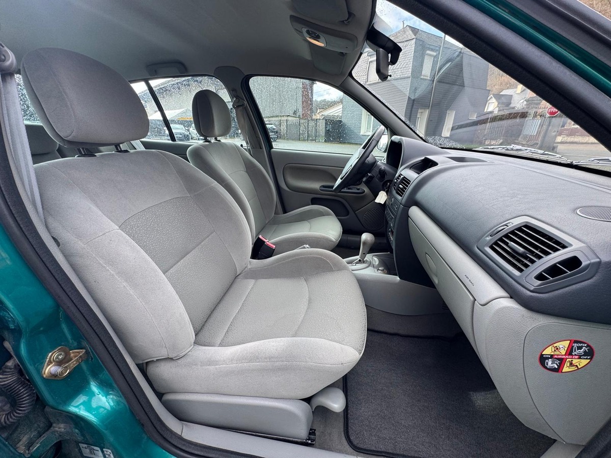 RENAULT Clio II 1.4  98CV Dynamique boite automatique - Garantie