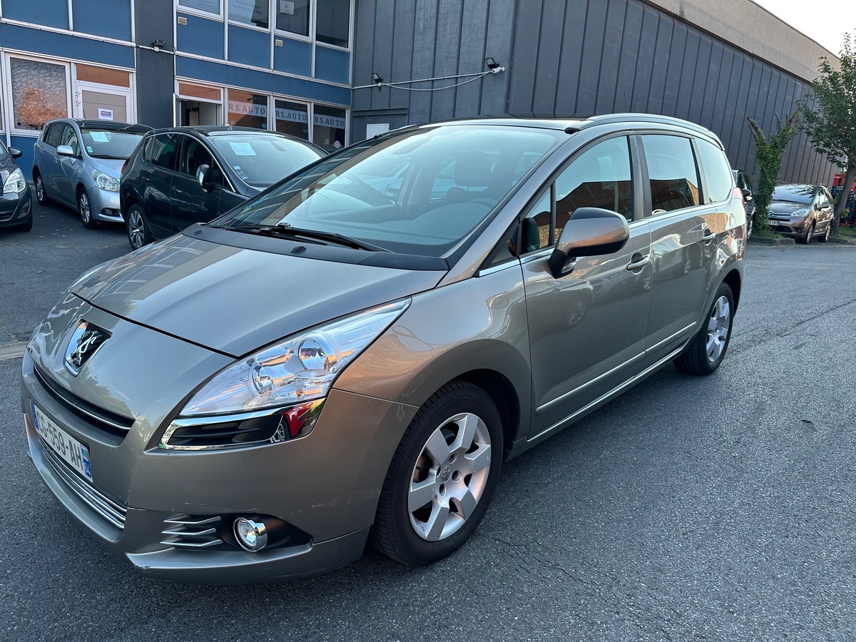 Peugeot 5008 1.6 HDI 112 CV 1er main 4XCBL