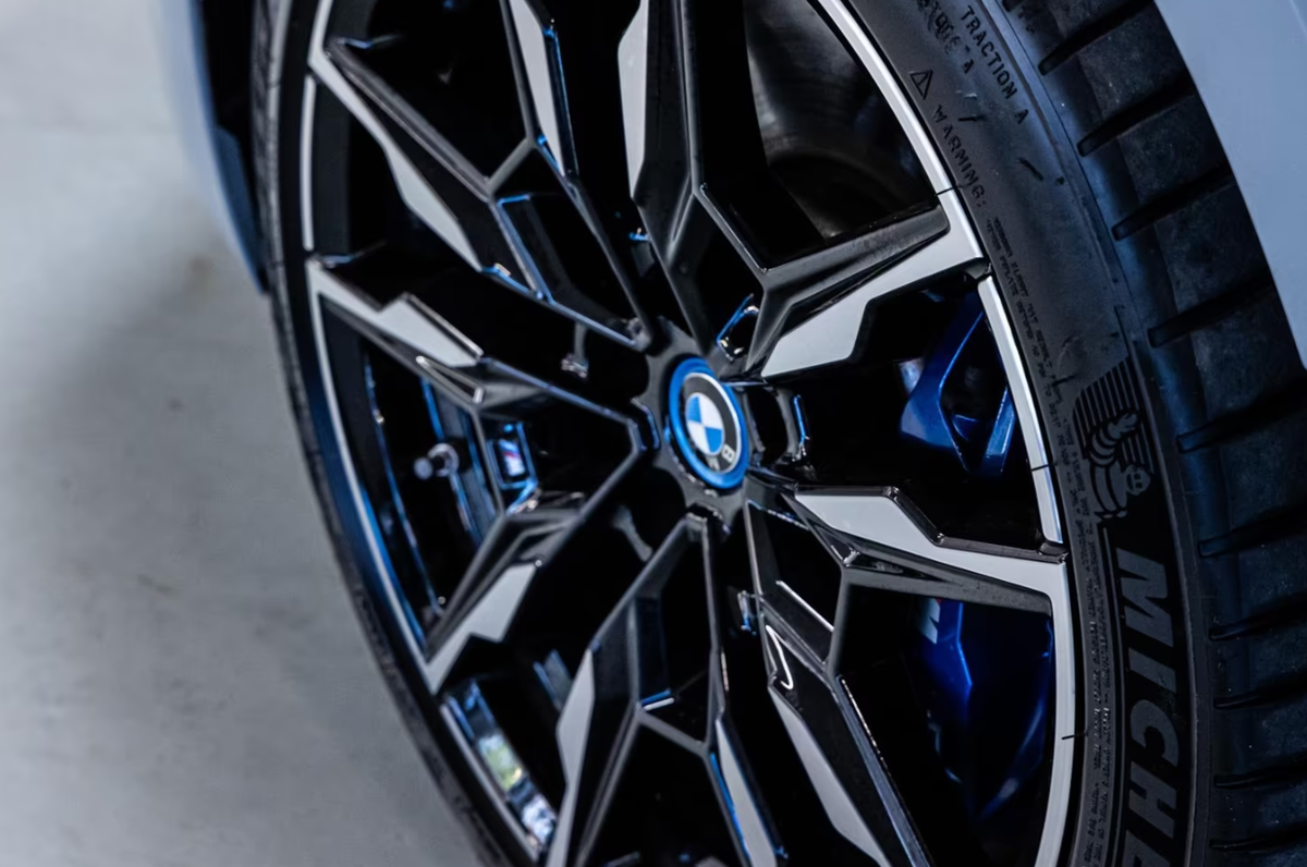 Bmw i4 M50 544ch xDrive GranCoupé Toit ouvrant Gris M Brooklyn