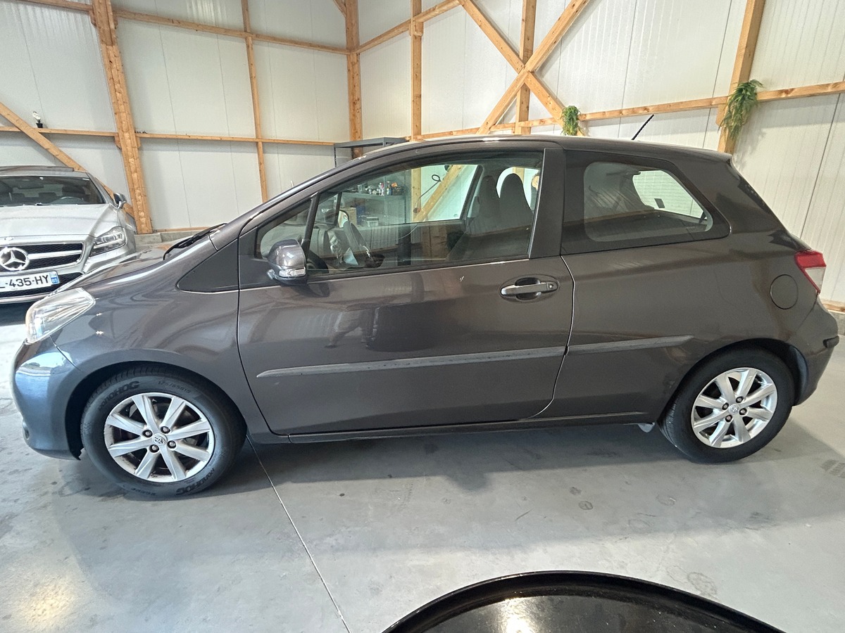 Toyota Yaris 1.0 VVTi 12V 69 cv - MOTEUR À CHAINE - VIDANGE ET CT OK - GARANTIE