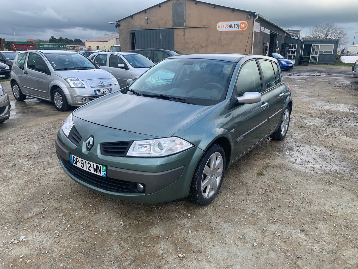 RENAULT Megane mégane 1.6i 16v 110ch 96742km