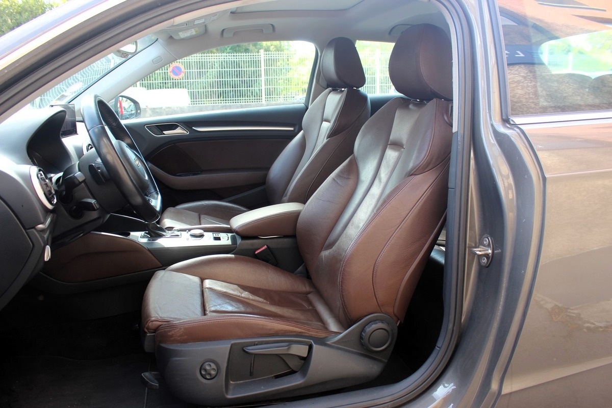 Audi A3 III 1.4 TFSi 150 ch AMBITION LUXE S TRONIC 7 + TOIT OUVRANT