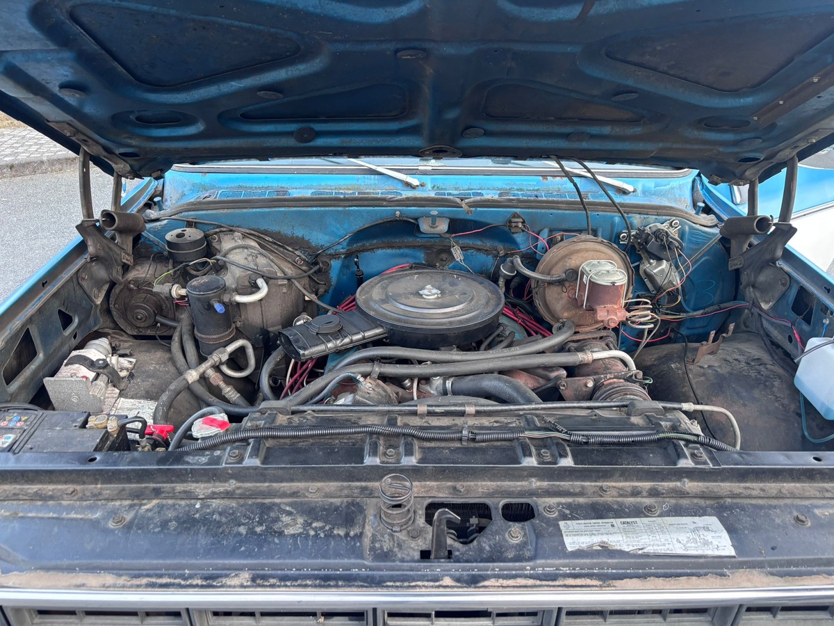 Chevrolet Suburban 7.4 V8 454 (C/R) - Français - CG Collection