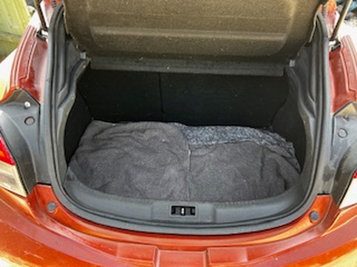 RENAULT Megane III COUPE 2.0 DCI DYNAMIQUE