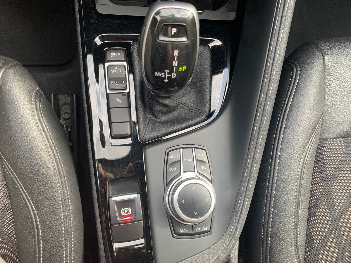 Bmw X1 115 chevaux | X-Line | Caméra de recul | Sièges chauffants | Régulateur de vitesse | GPS