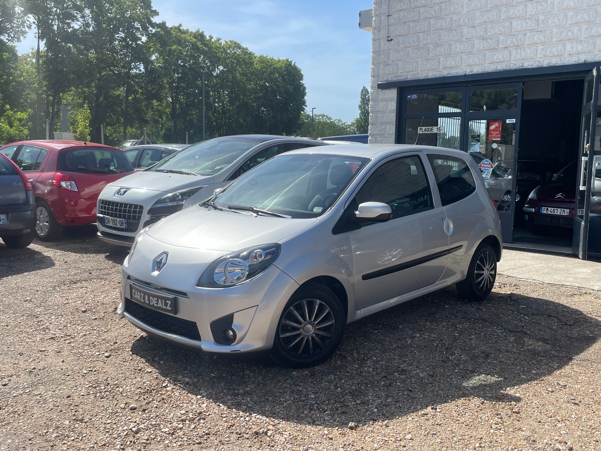 RENAULT Twingo
