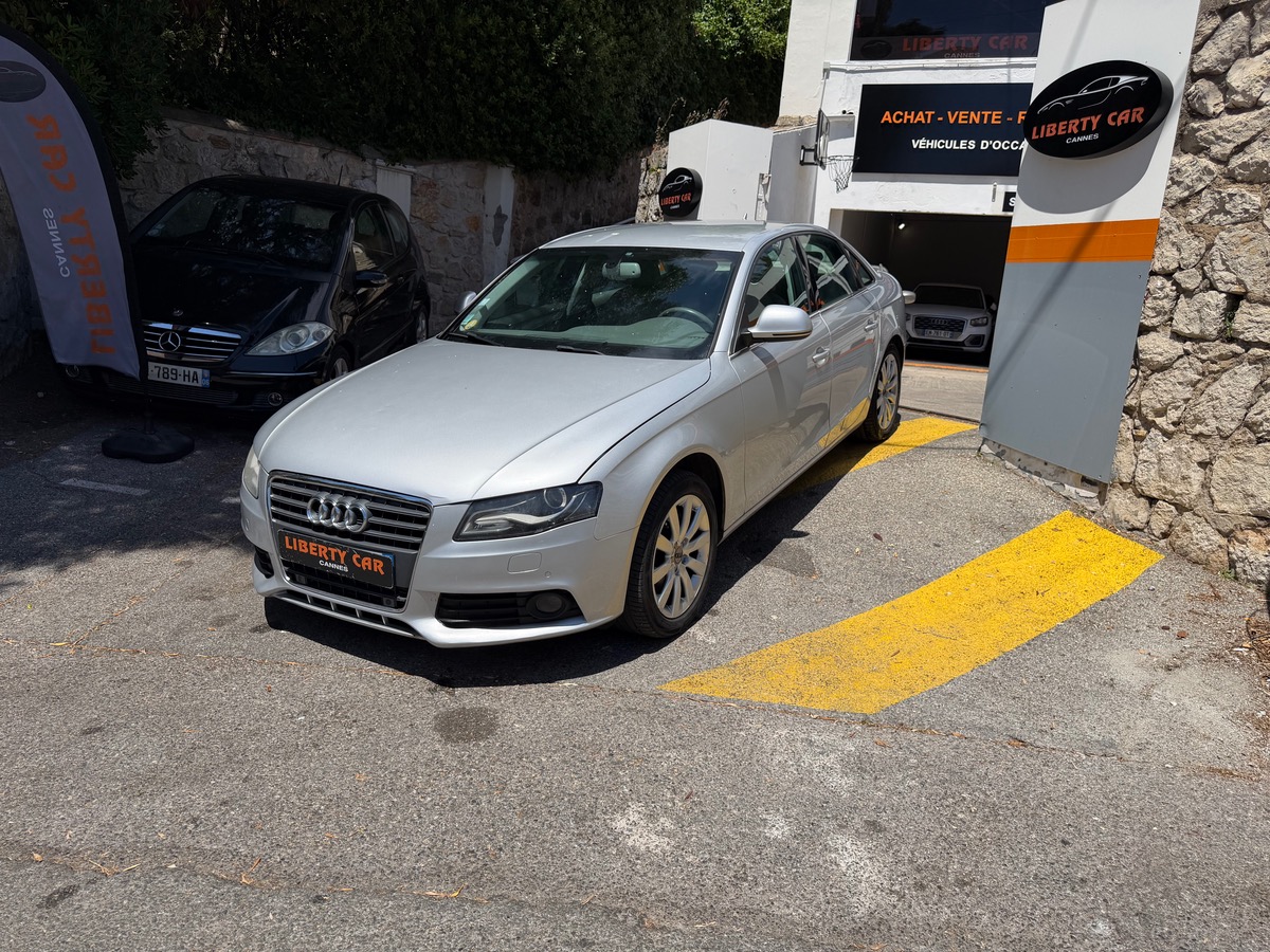Audi A4 2.7 TDi V6 190 CV / Ambition Luxe / Boîte auto / Caméra / Km Réel