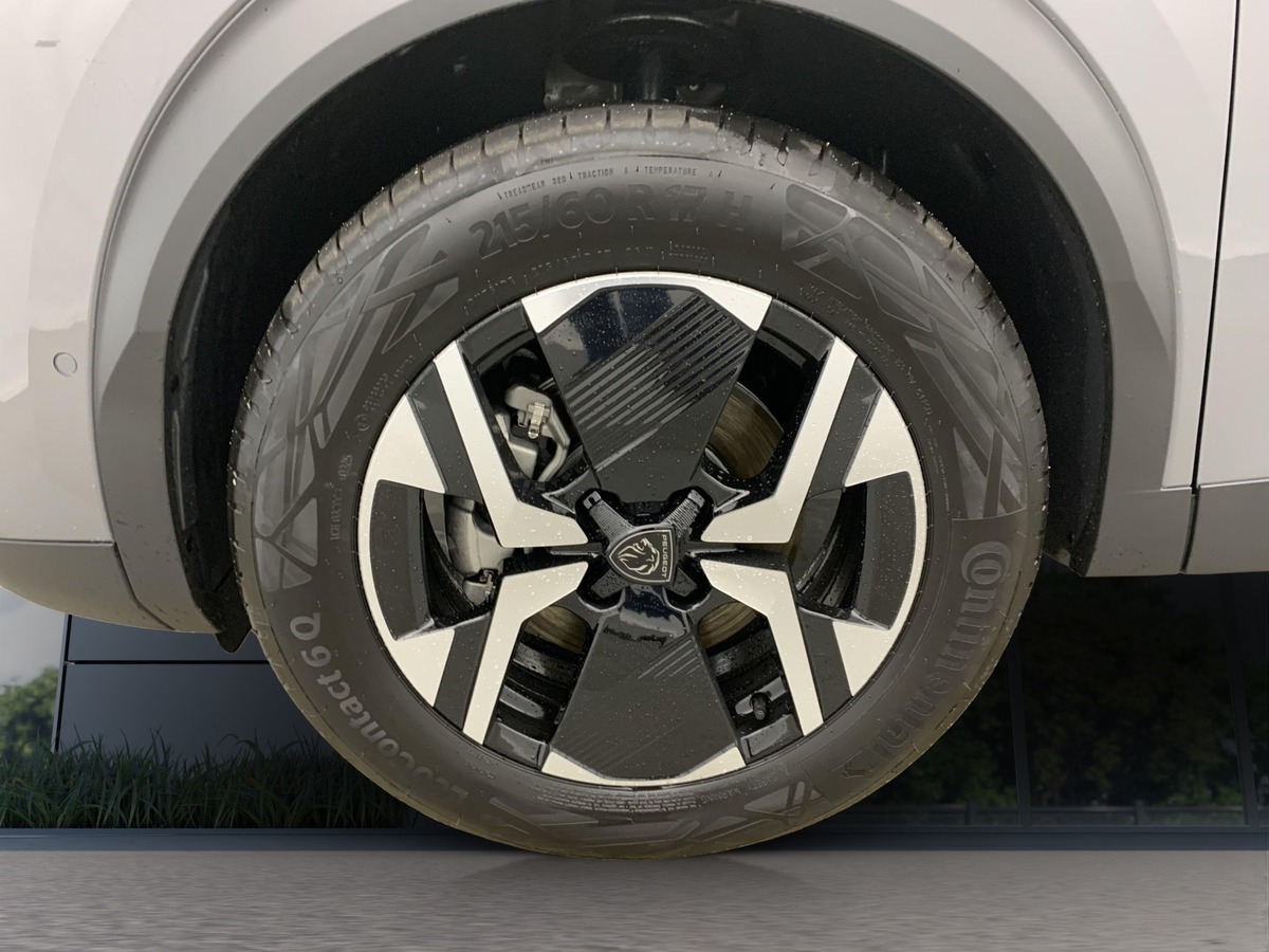 Peugeot 2008 NOUVEAU HYBRID 145 E-DCS6 ALLURE