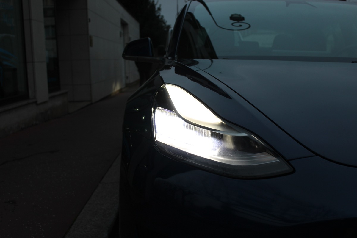 Tesla Model 3 306 AUTONOMIE STANDARD PLUS RWD 50KWH 4CV