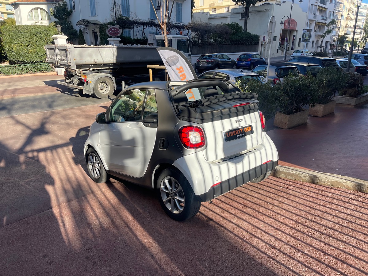 Smart FORTWO Cabriolet 1.0 71 CV / Gris Mat /Capote Noir