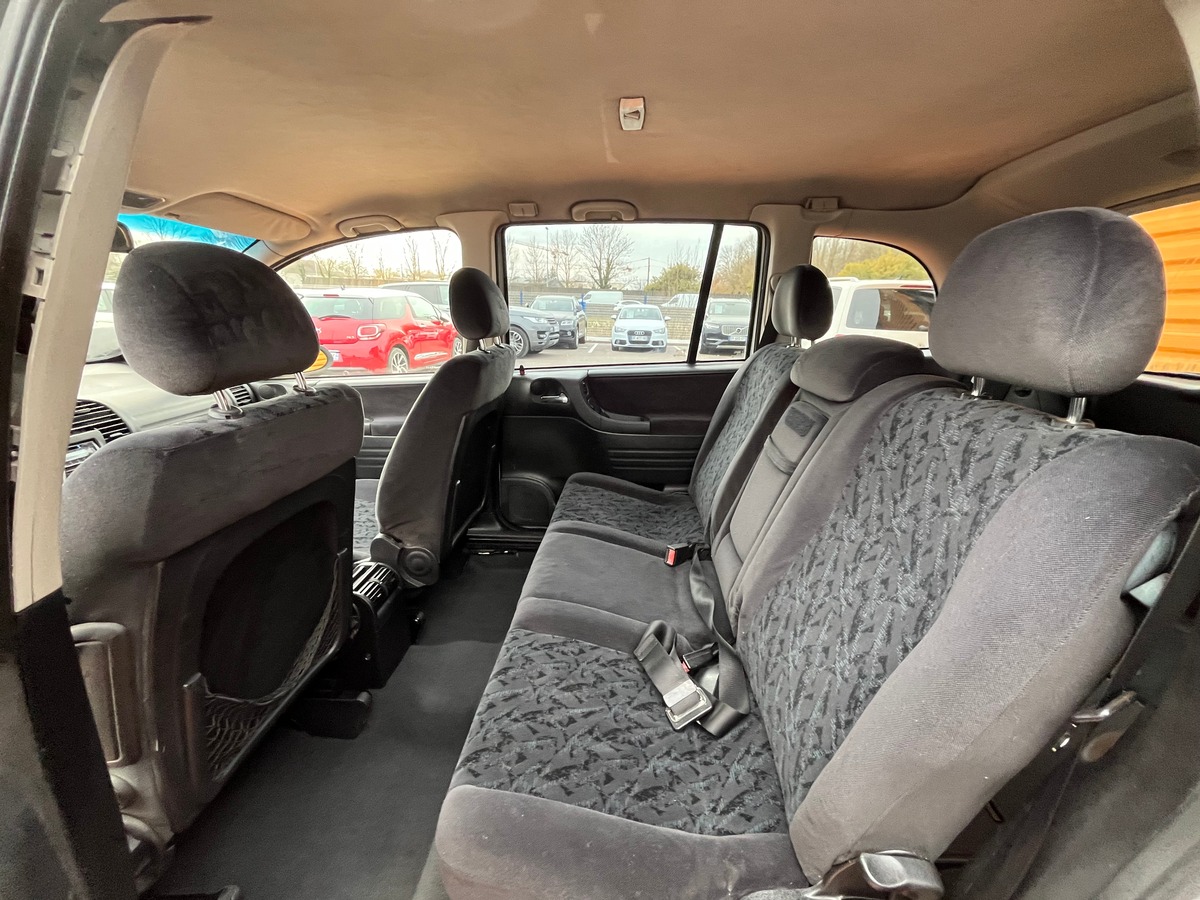 Opel Zafira A 2.0 DTi 100 CH 7 PLACES