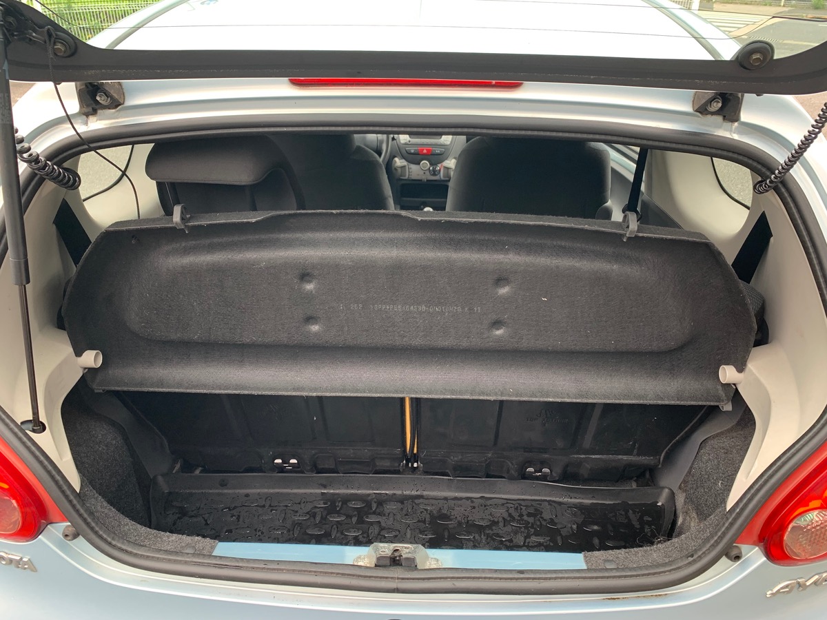 Toyota Aygo SPORT | 68 ch | Climatisation | Jantes alu | ABS | Phares antibrouillard