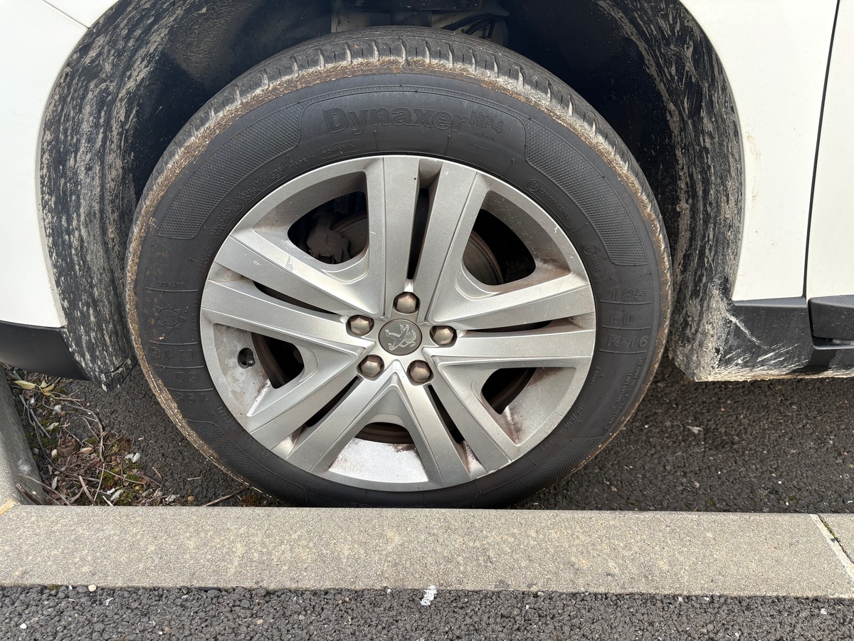 Peugeot 2008 1.2 82CH STYLE 4.0CV - GARANTIE 1 AN