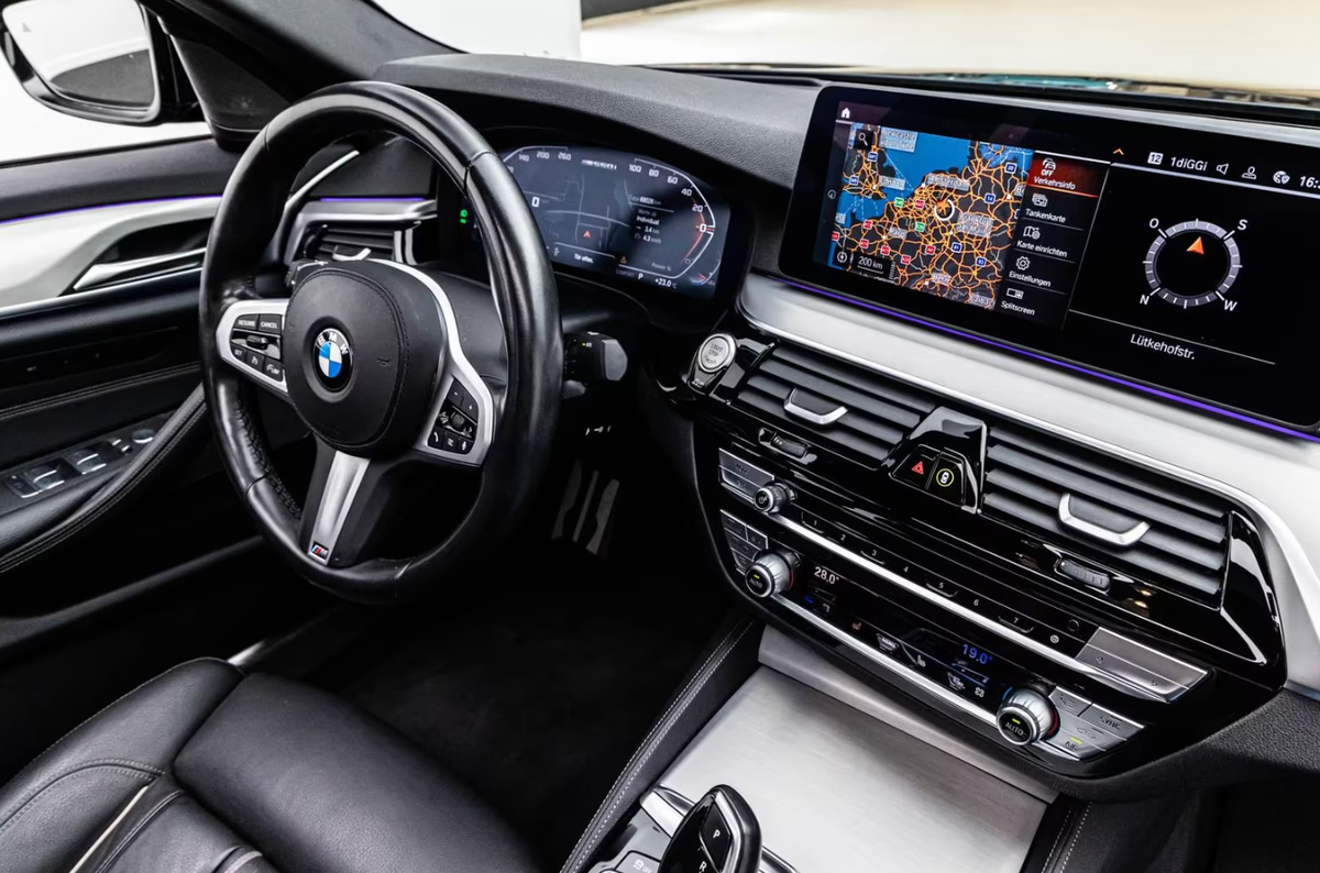 Bmw Série 5 M550iA xDrive 530ch M Performance/Harman-Kardon/Toit ouvrant/Laser/Innovation