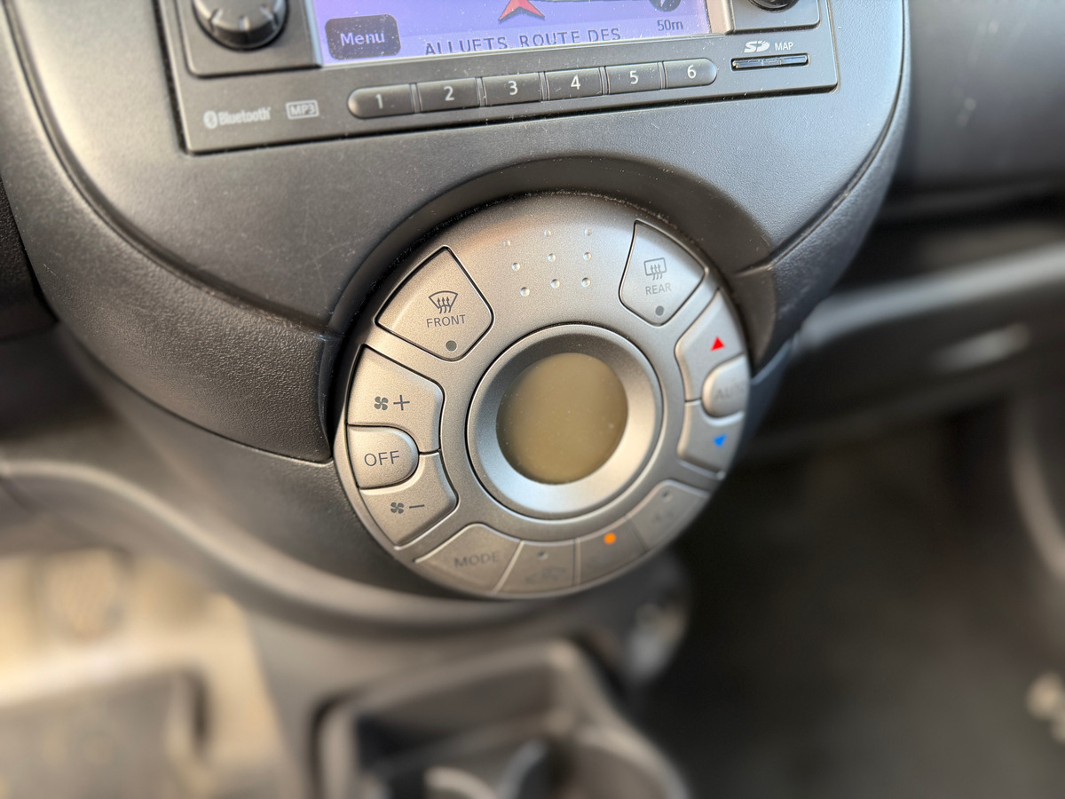 Nissan Micra IV 1.2 i 12V 80 cv - RADAR DE RECUL - CLIMATISATION - ECRAN GPS