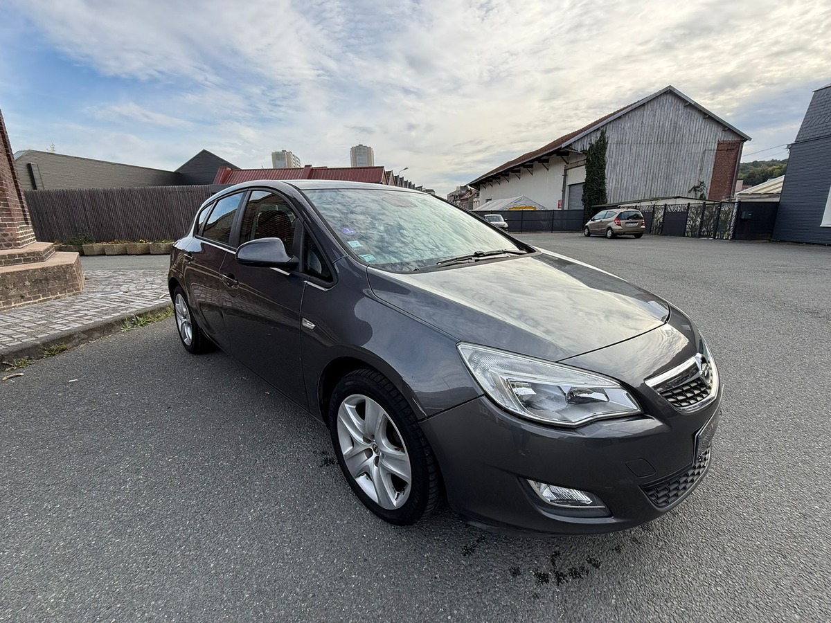 Opel Astra 1.4 100CH ENJOY / REVISEE / GARANTIE