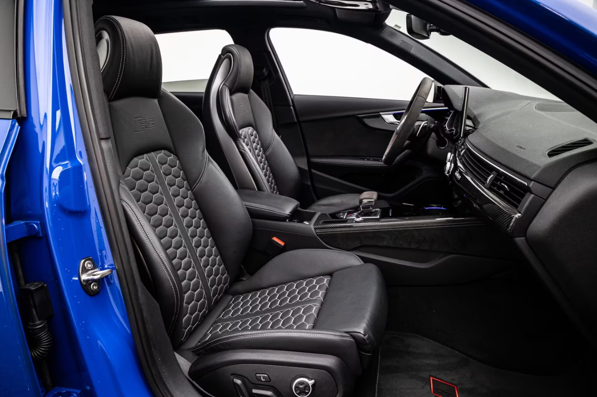 Audi RS4 Avant V 2.9 V6 TFSI 450ch quattro tiptronic 8 Bleu Nogaro Bang&Olufsen Toit ouvrant