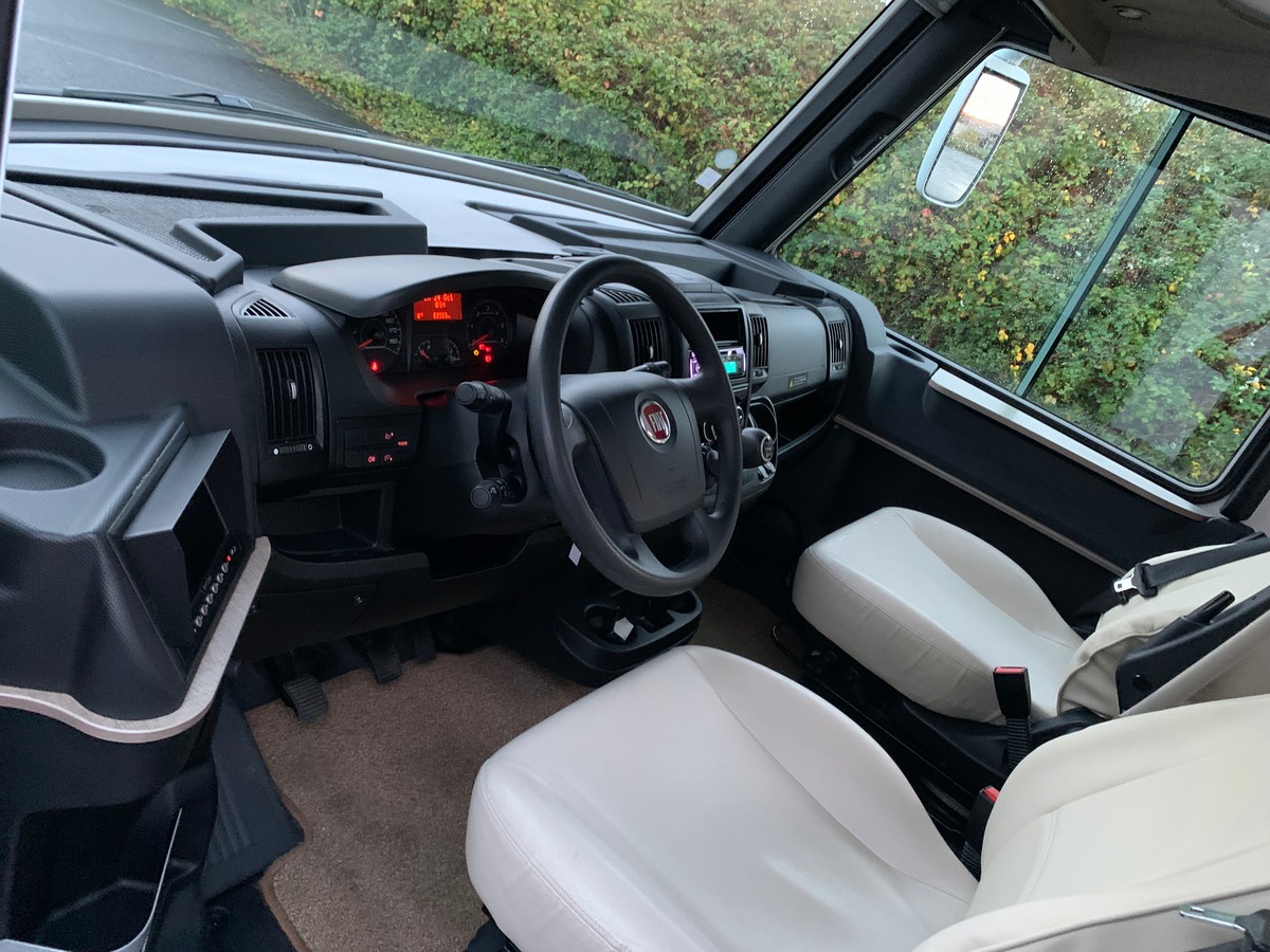 Fiat FIAT Bavaria intégrale i 740 style 130 | 4 couchages | Options Suspensions pneumatiques à l'arriére et Climatisation arriére