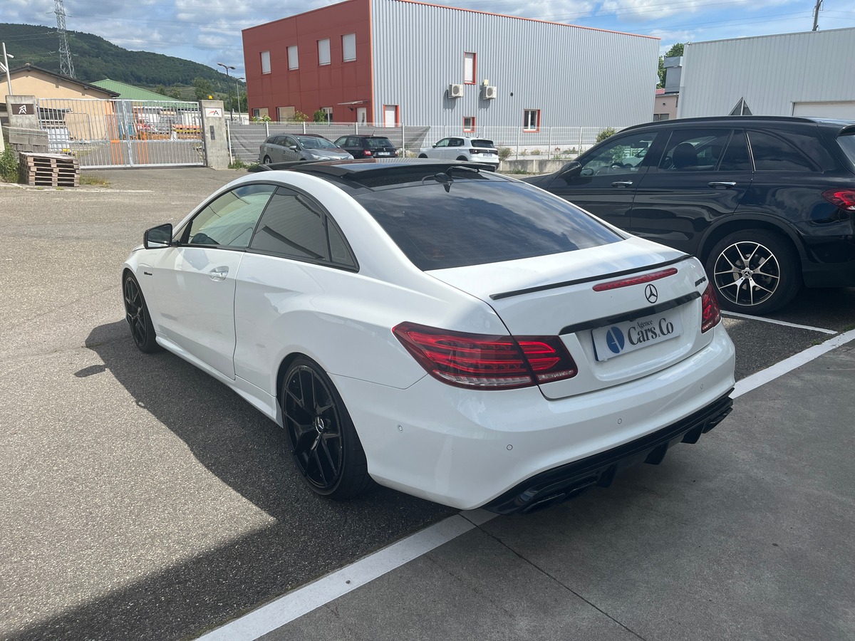 Mercedes-Benz Classe E Coupé 550 AMG V8 BI-TURBO 408ch