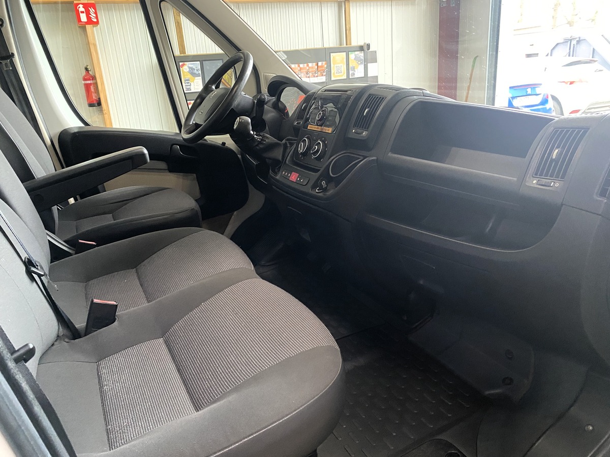 Peugeot Boxer 2.2 hdi 110 ch