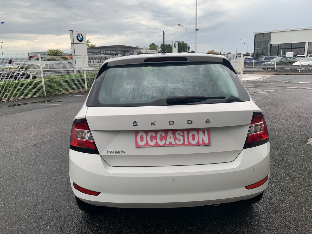 Skoda Fabia 60 ch | Business | GPS | Bluetooth | Radars de stationnement | Régulateur de vitesse
