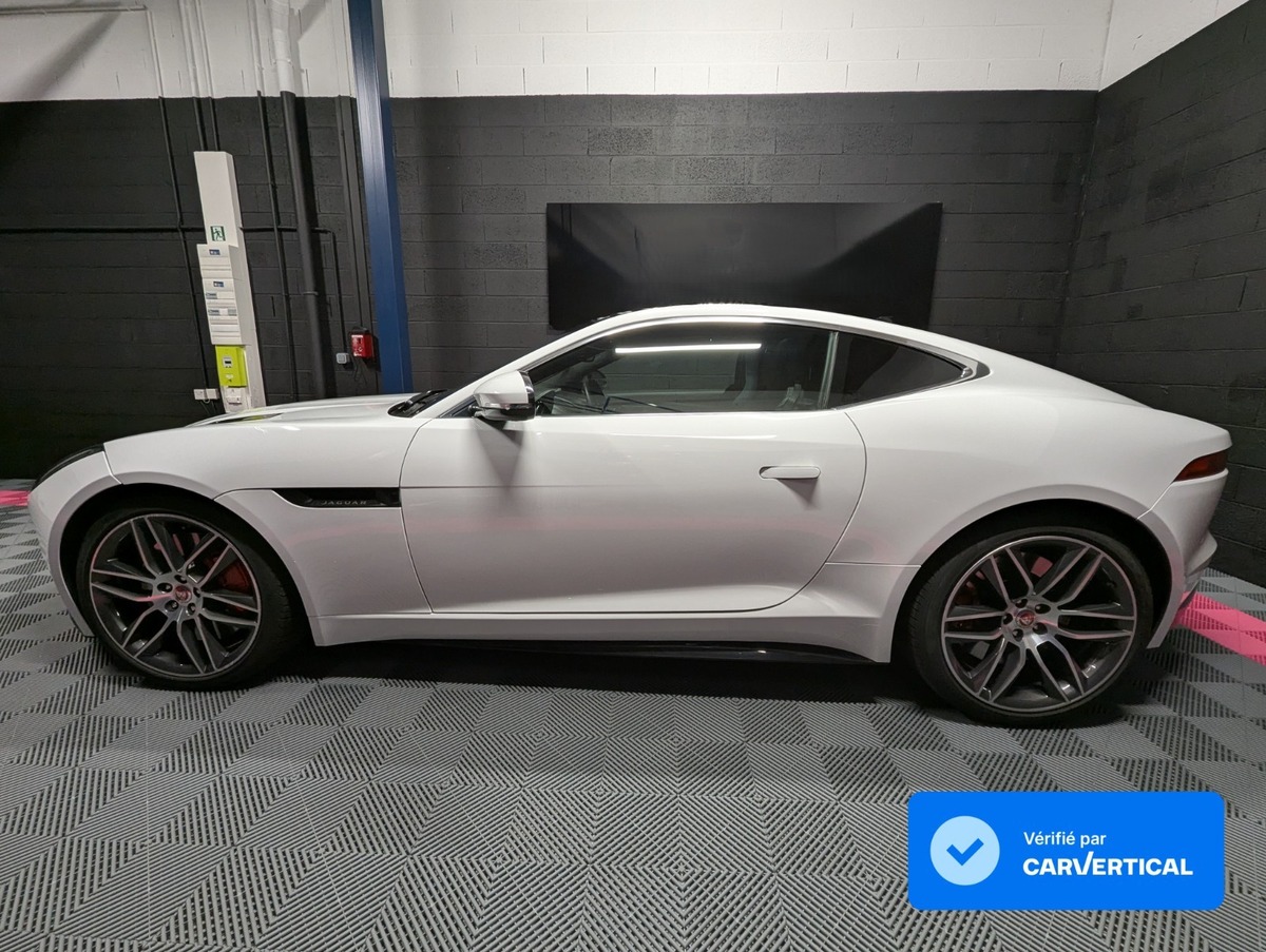 Jaguar F-TYPE R V8 5L BVA8 AWD 550 ch