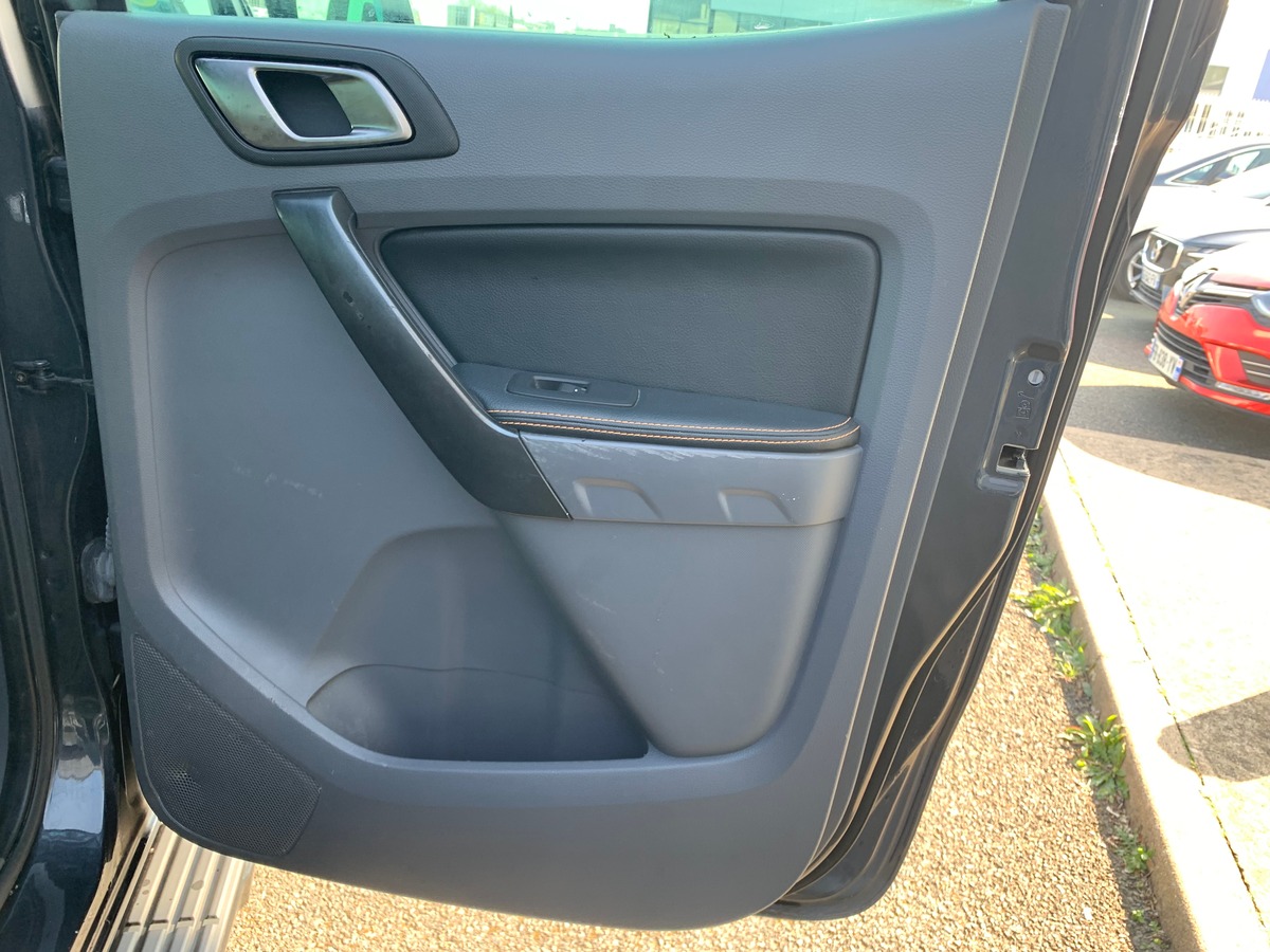 Ford Ranger 200 | 3.2TDCI 4x4 | Wildtrak | 5 Places | Attelage | Caméra recul | GPS | Apple car Play