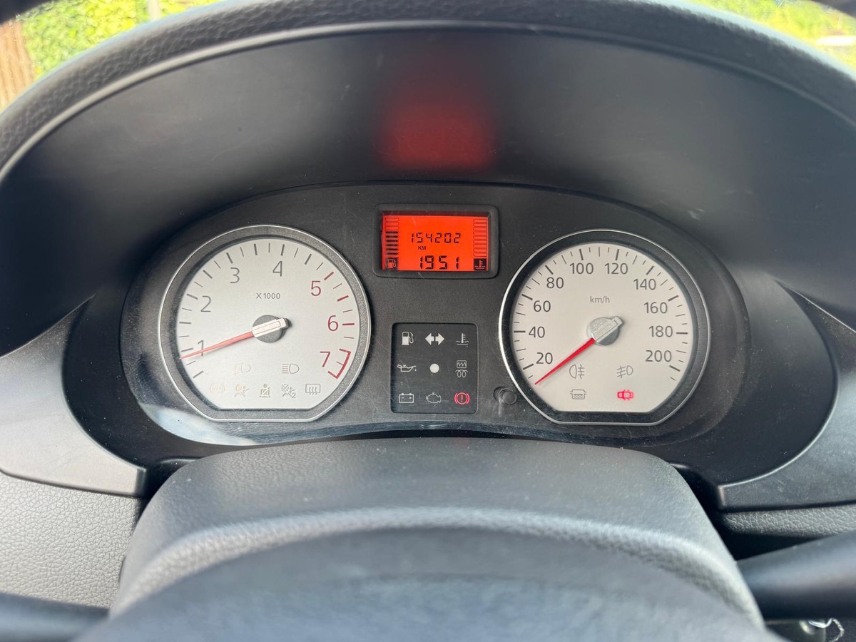 Dacia Logan 1.5 dCi Prestige 85-Attelage-Distribution neuve-Garantie