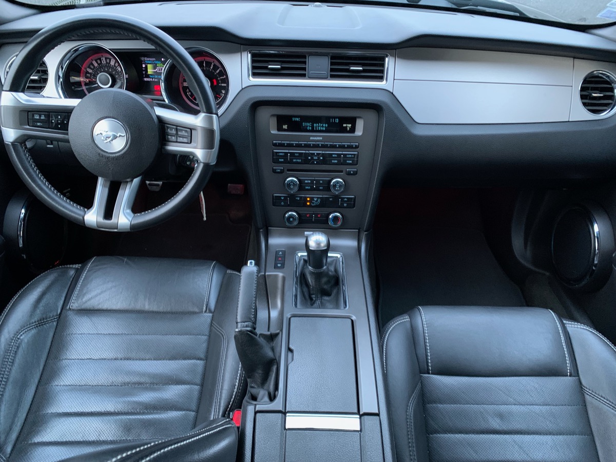 Ford Mustang 305 ch | Reprogrammation Ethanol | Intérieur cuir | Siéges avant chauffants
