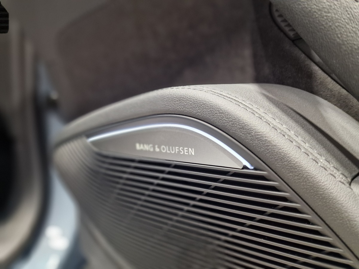Audi R8 5.2 V10 FSI RWD LIGNE MILTEK 540CH