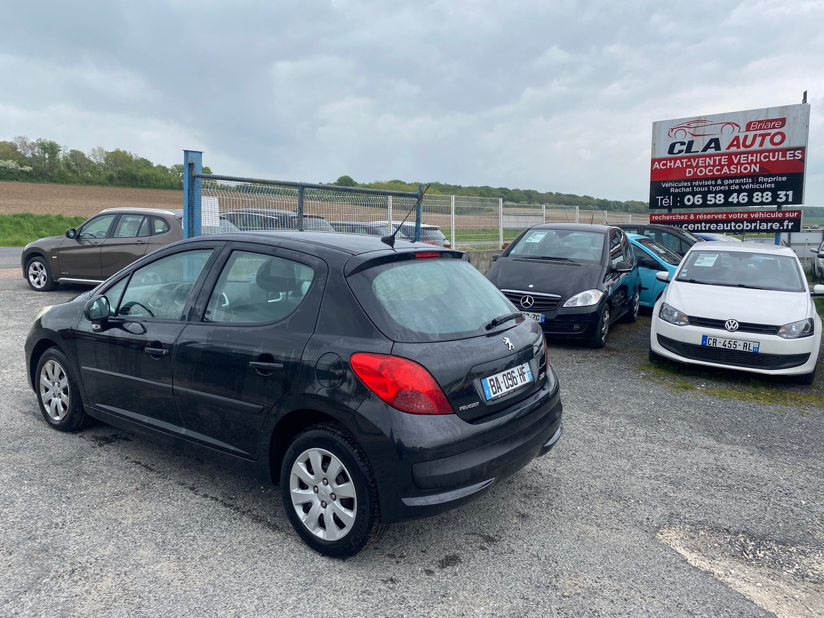 Peugeot 207 1.4 hdi 70cv 156035km urban de 2009