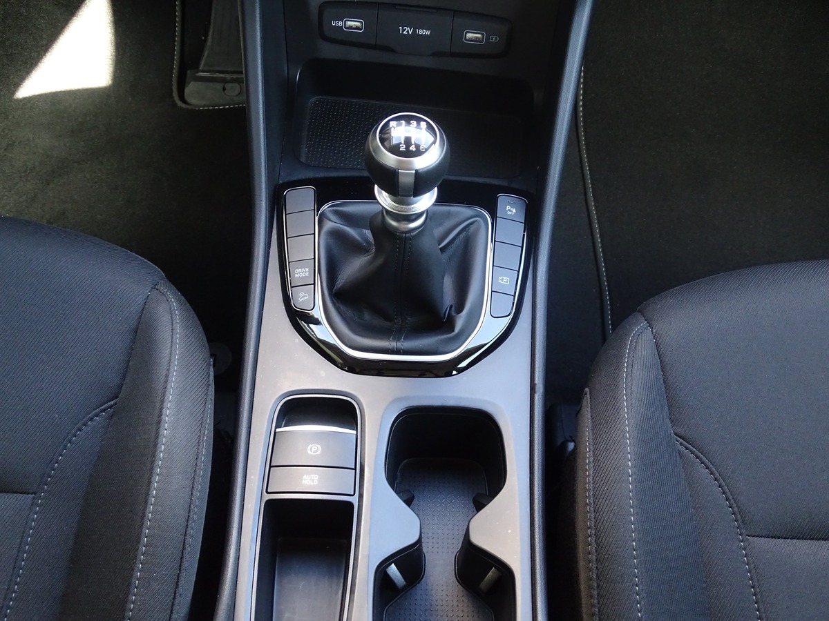 Hyundai Tucson 1.6 T-GDI 150 ch hybride INTUITIVE CARPLAY 1er main garantie constructeur