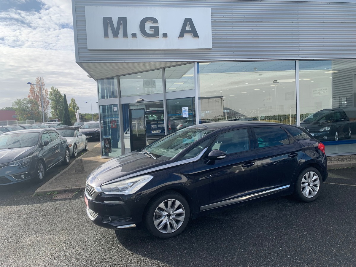 Citroën DS5 150 chevaux | Caméra de recul | Régulateur de vitesse | Apple car play | GPS | Attelage
