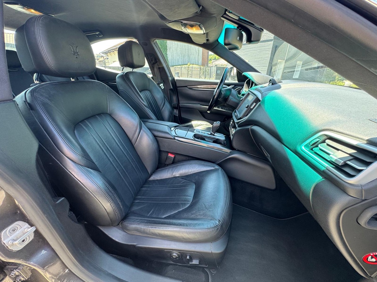 Maserati Ghibli 3.0 V6 Diesel 275 ZF8 - GARANTIE - Révisé