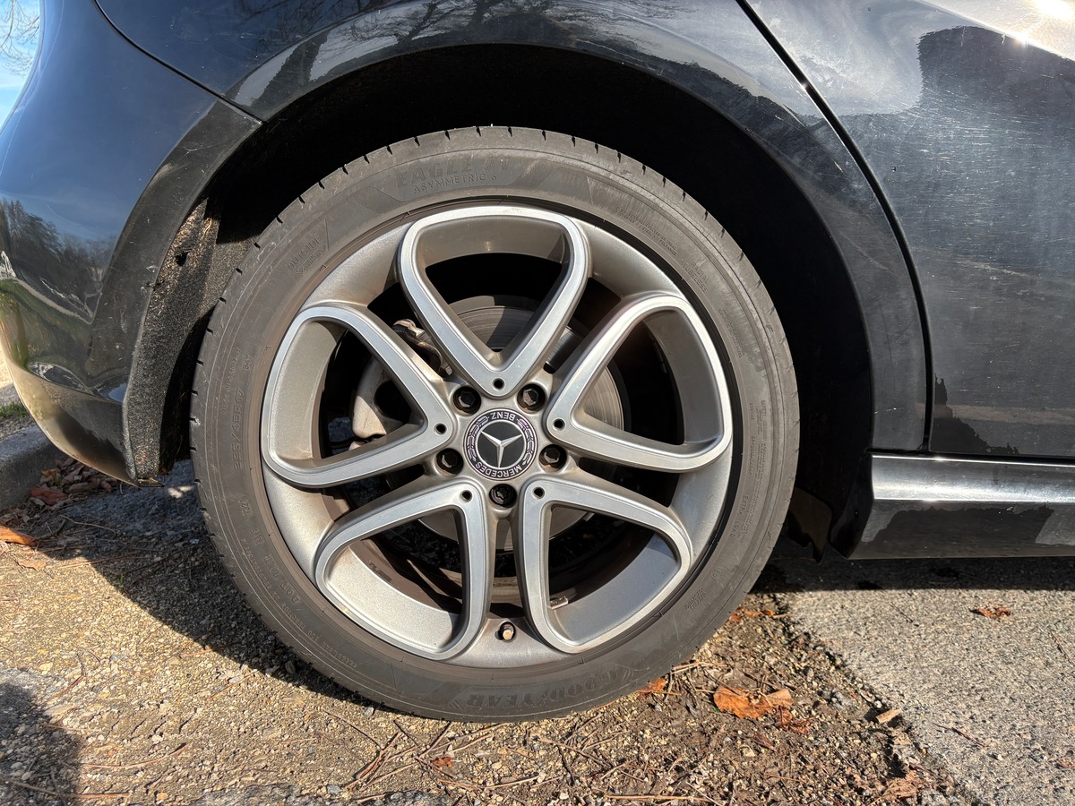 Mercedes Benz Classe A 180 – Finition Inspiration - ENTRETIEN COMPLET